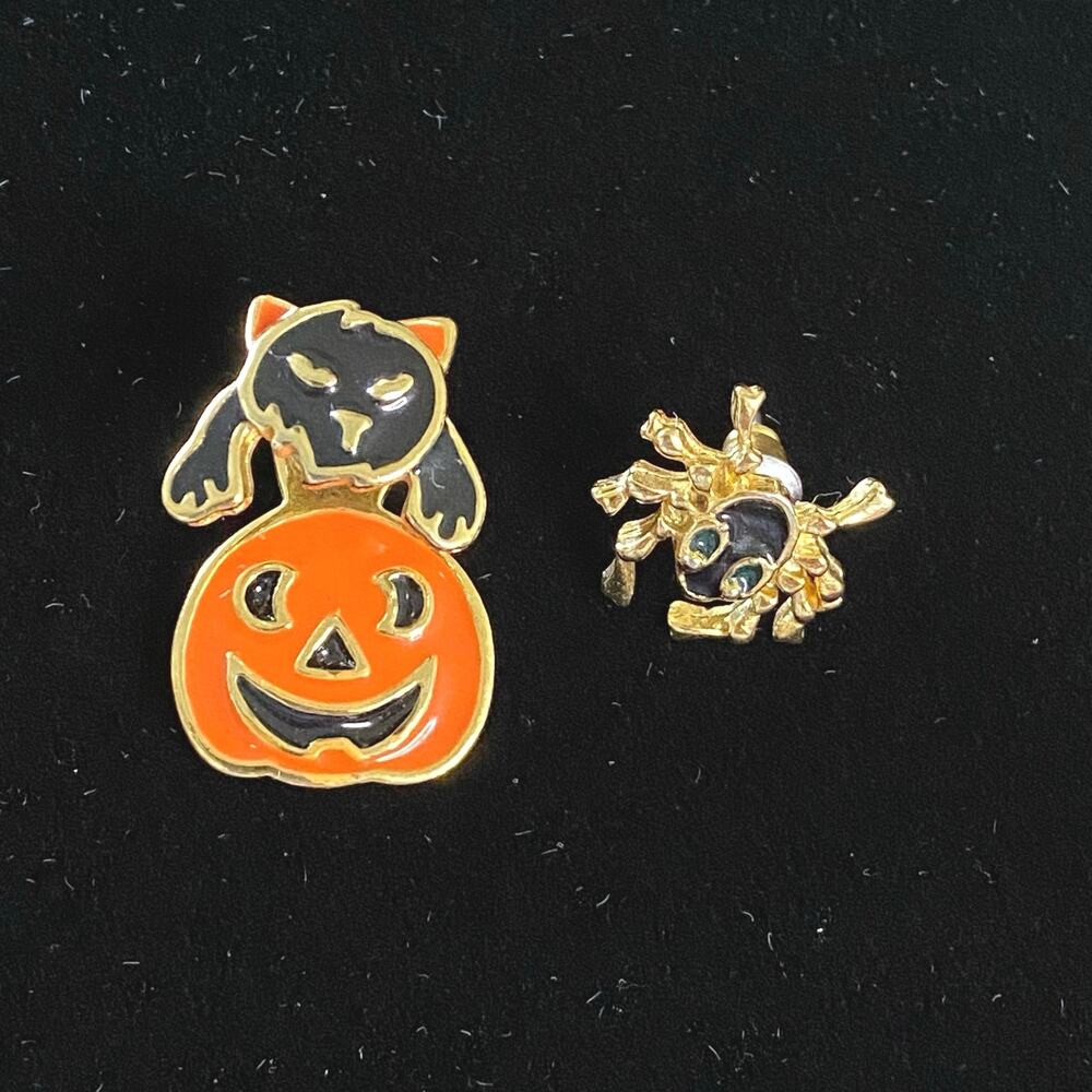 Vintage Halloween Mismatched Stud Earrings Cat Pumpkin Spider Enamel Gold Tone
